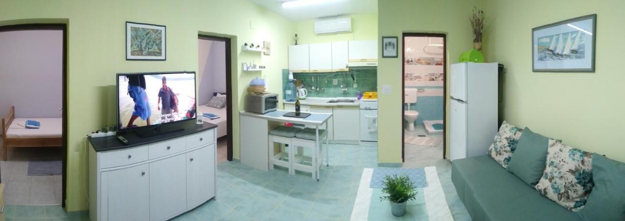 Villa Gizmo à Vir Extérieur photo
